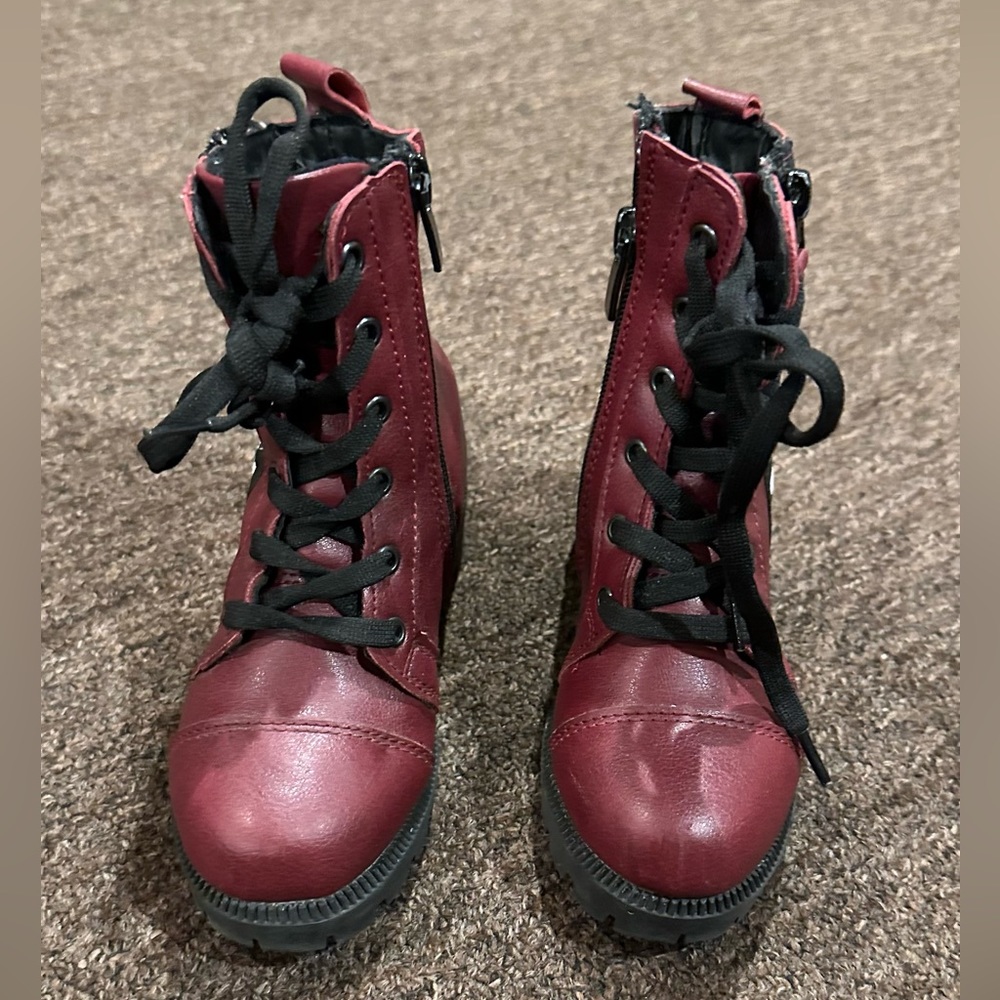 Origins maroon combat girls 9.5 boots shoes rain snow high top EUC